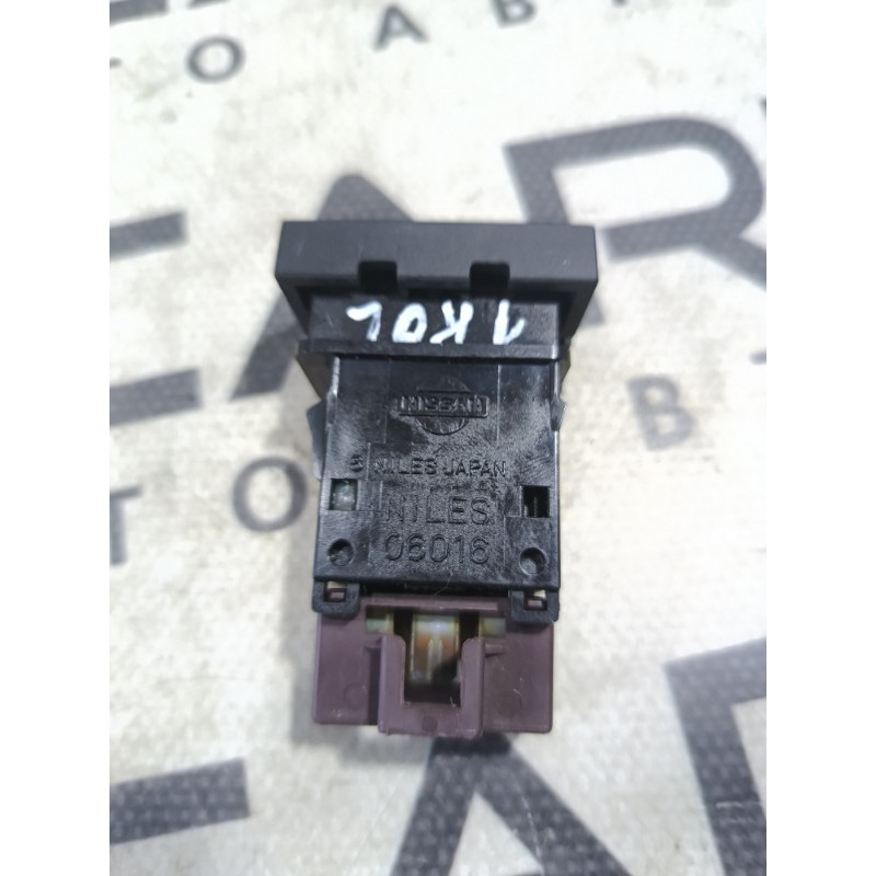 Кнопка блокировки центрального замка (электрика / кнопки) RENAULT Koleos HY 2008 2.0 805955408R