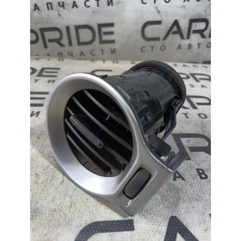 Дефлектор воздуховода (салон) RENAULT Koleos HY 2008 2.0 68760jy00a