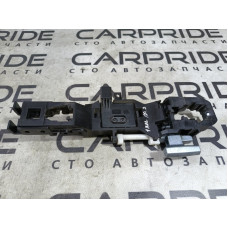 Кронштейн ручки двери