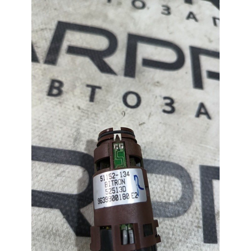 Датчик температуры (электрика / датчики) PEUGEOT 607 1 2002 3.0i V6 9639900180