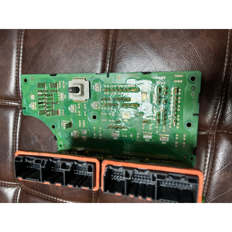 Блок предохранителей (электрика) Jeep Compass MK49 2011 2.4 04692342ac