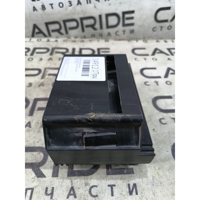 Кронштейн блоку управління (кузов і елементи) Volkswagen Touareg 7L 2004 3.2 7l0927131d