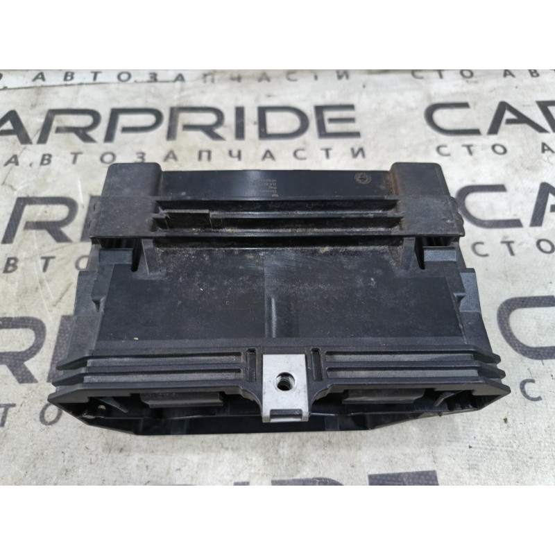 Кронштейн блоку управління (кузов і елементи) Volkswagen Touareg 7L 2004 3.2 7l0927131d