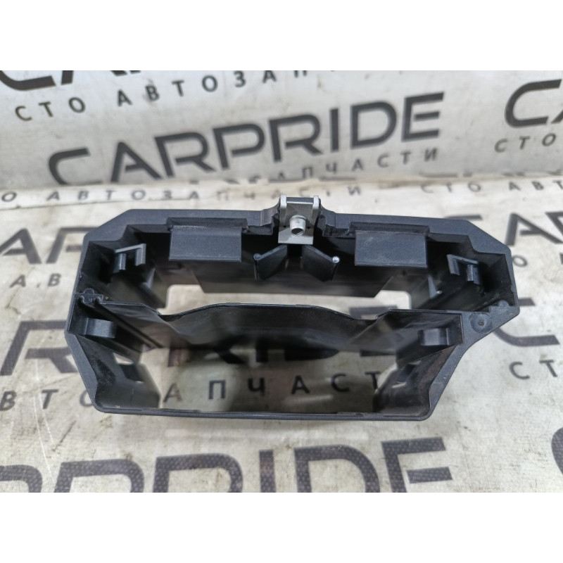 Кронштейн блоку управління (кузов і елементи) Volkswagen Touareg 7L 2004 3.2 7l0927131d