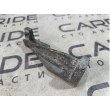 Кронштейн впускного коллектора