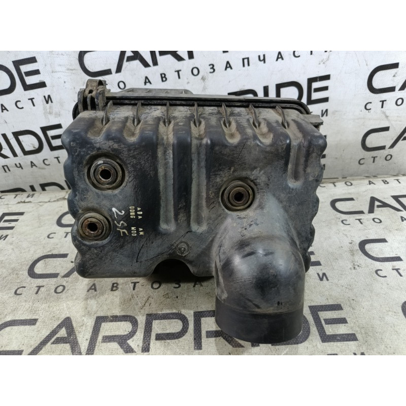 Корпус воздушного фильтра (впускная система) Hyundai Santa Fe SM 2005 2.0 2811226000