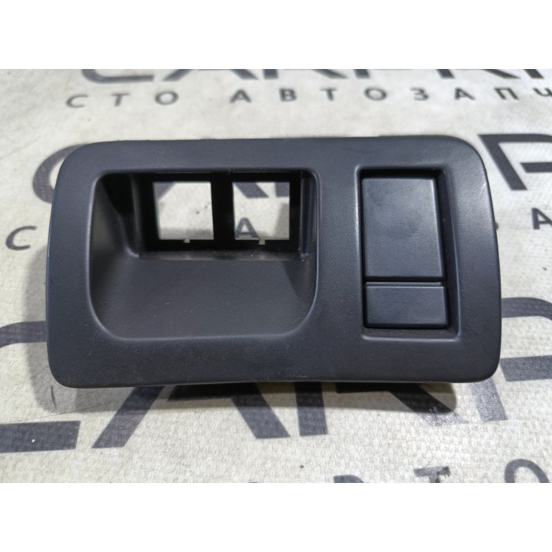 Заглушка торпедо (салон) PEUGEOT 607 1 2002 3.0i V6 9629448877