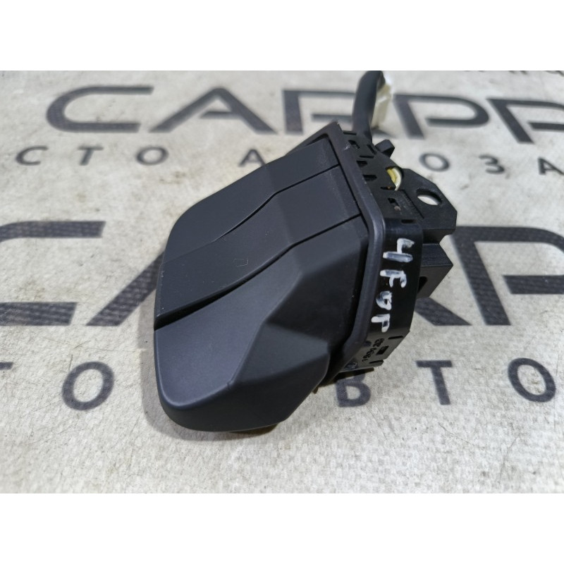 Кнопки руля (электрика / кнопки) Subaru Forester SJ 2016 2.5 83158SG000