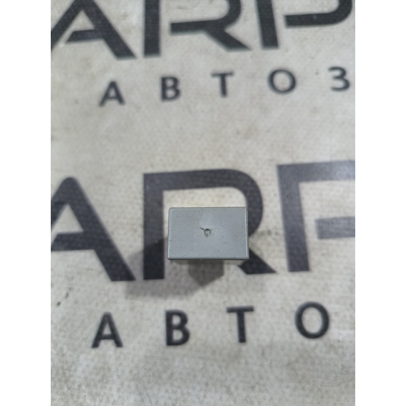 Реле (электрика) Hyundai Santa Fe SM 2005 2.0 952252d000