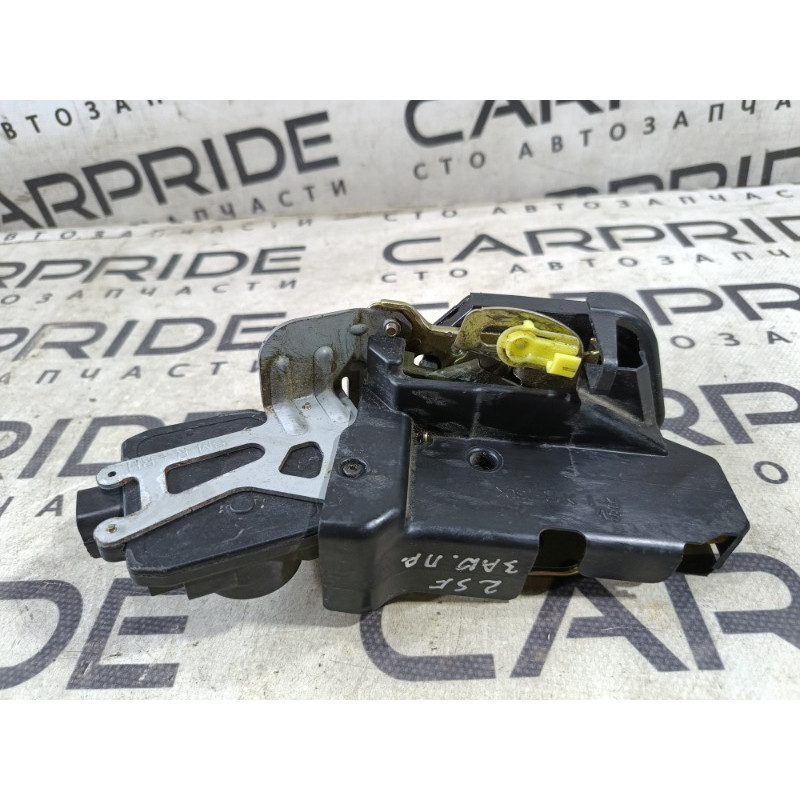 Замок двери (кузов и элементы) Hyundai Santa Fe SM 2005 2.0 8142026000