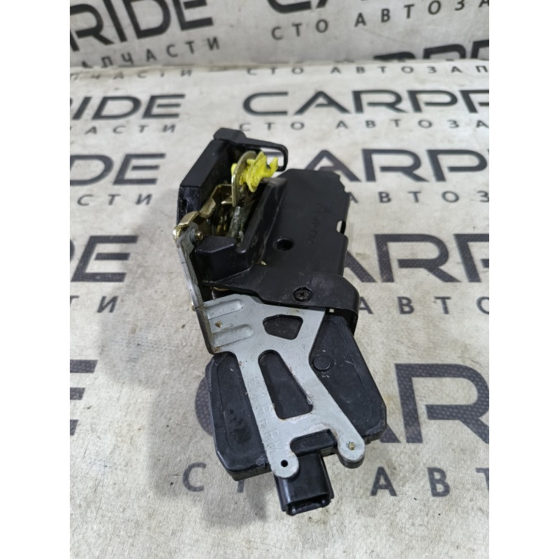 Замок двери (кузов и элементы) Hyundai Santa Fe SM 2005 2.0 8142026000