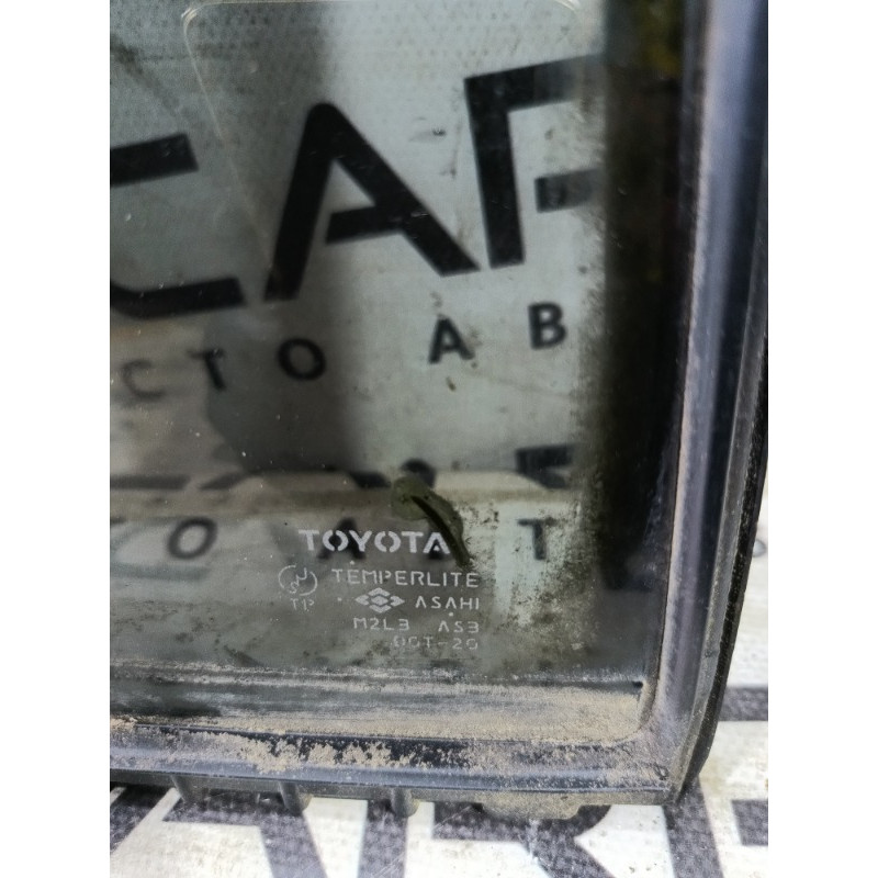 Форточка двери (кузов и элементы) Toyota Highlander XU20 68124-48070