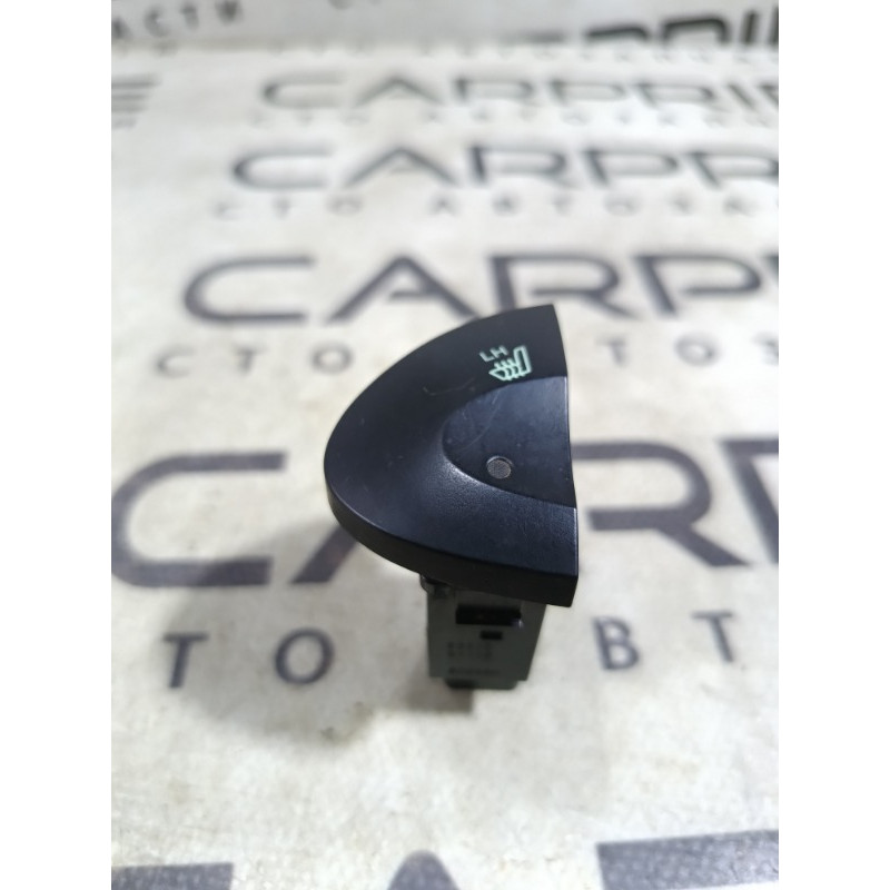 Кнопка подогрева сиденья (электрика / кнопки) Hyundai Santa Fe SM 2005 2.0 9333026000