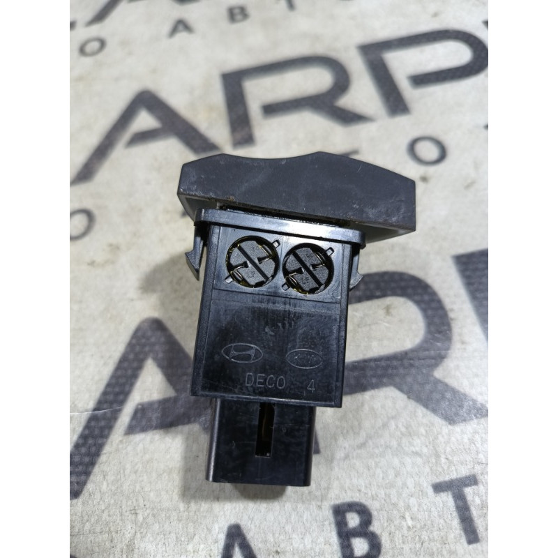 Кнопка подогрева сиденья (электрика / кнопки) Hyundai Santa Fe SM 2005 2.0 9333026000