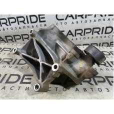 Кронштейн генератора