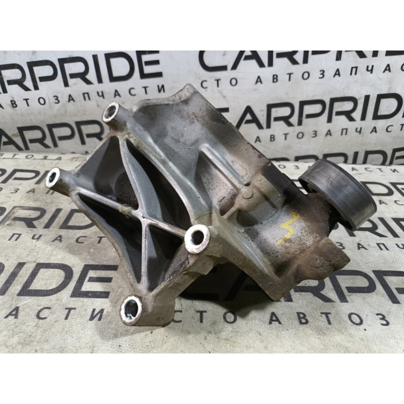 Кронштейн генератора (кронштейны двигателя) Hyundai Santa Fe SM 2005 2.0 3747227000