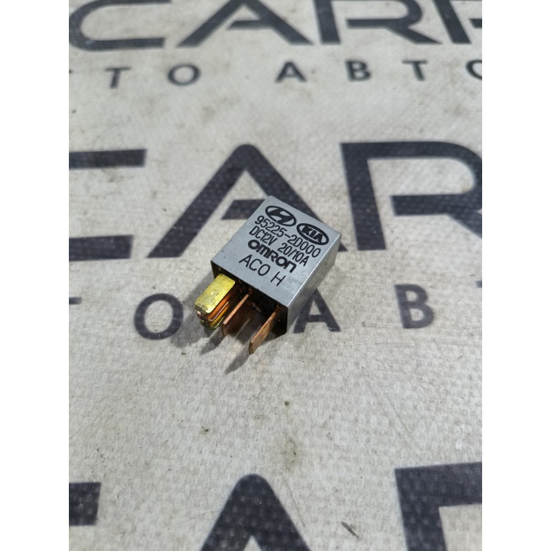 Реле (электрика) Hyundai Santa Fe SM 2005 2.0 952252D000