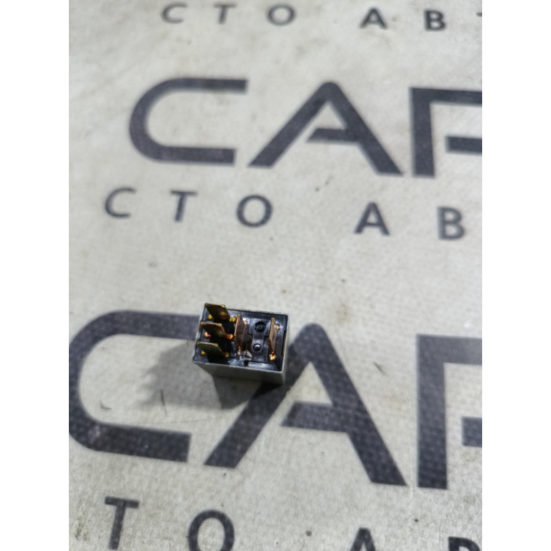 Реле (электрика) Hyundai Santa Fe SM 2005 2.0 952252D000