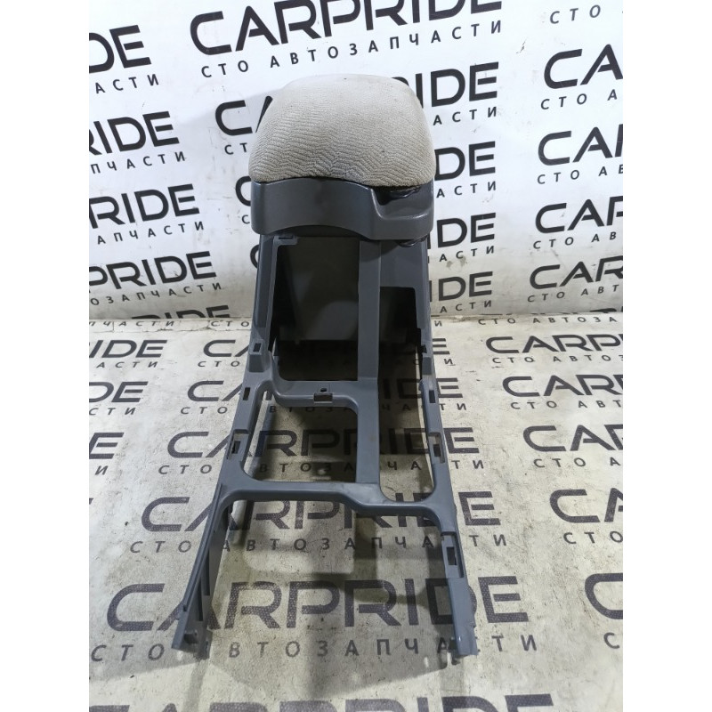 Подлокотник (салон) Hyundai Santa Fe SM 2005 2.0 8461126000