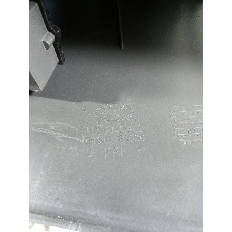 Подлокотник (салон) Hyundai Santa Fe SM 2005 2.0 8461126000