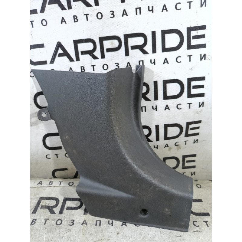 Накладка на поріг (кузов і елементи) Hyundai Santa Fe SM 2005 2.0 8582426060YD