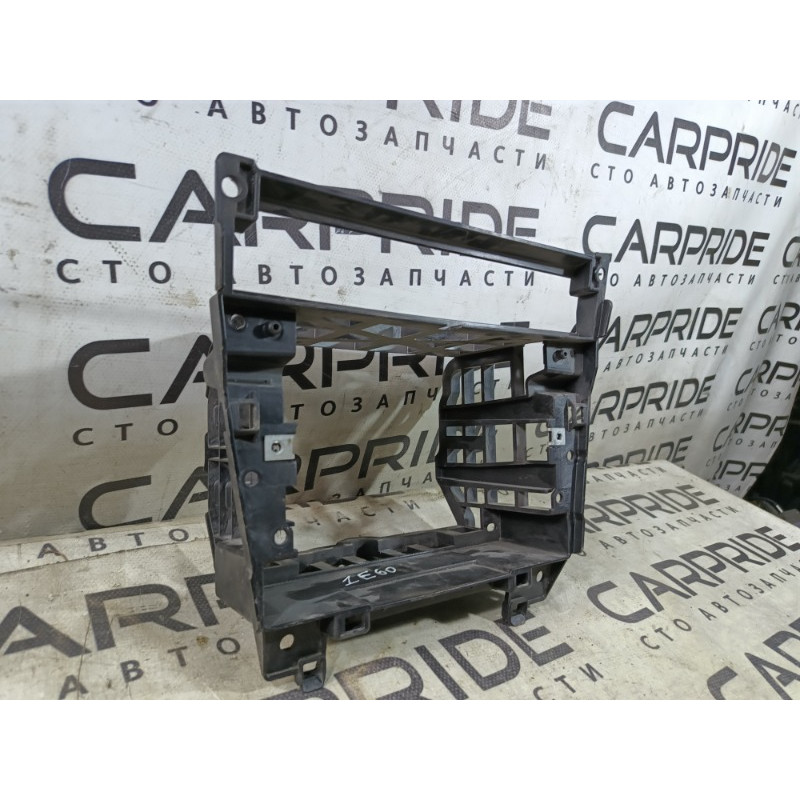 Рамка магнитофона (салон) BMW 5-series E60 2004 M54B22 51457076082