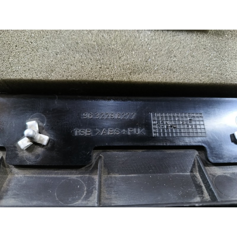 Накладка торпедо нижняя (салон) PEUGEOT 607 1 2002 3.0i V6 9632296277