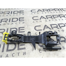 Кронштейн ручки двери