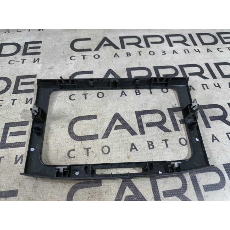Рамка магнитофона (салон) Volkswagen Passat B6 2008 2.0 BKP 3c0858069m
