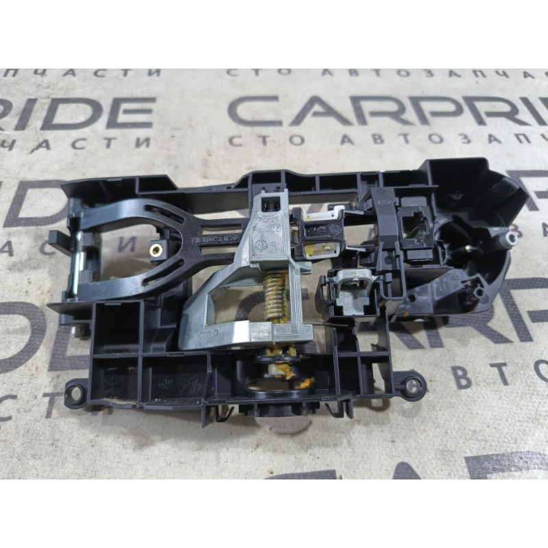 Кронштейн ручки двери (кузов и элементы) BMW 5-series F10 2013 N63B44 X4717565009