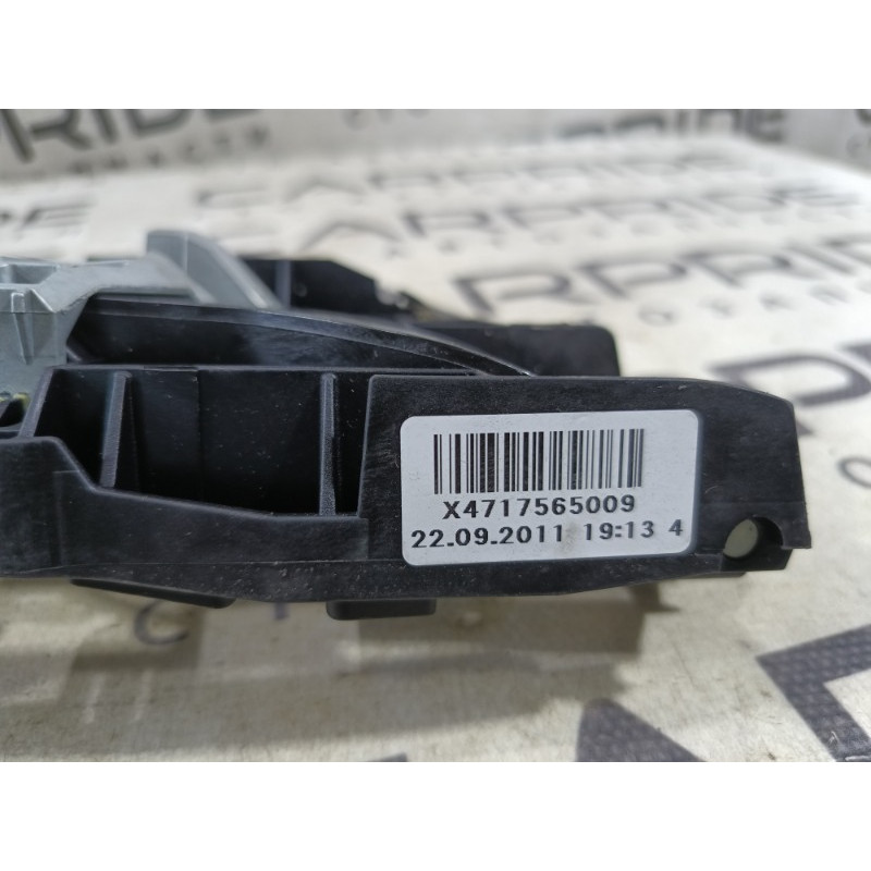 Кронштейн ручки двери (кузов и элементы) BMW 5-series F10 2013 N63B44 X4717565009