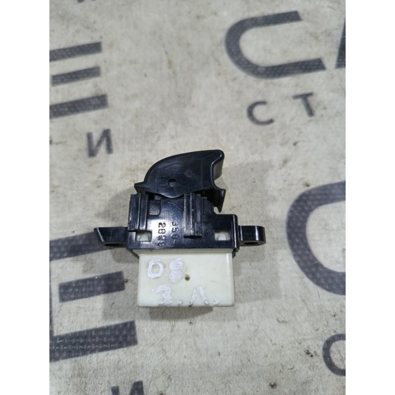 Кнопка стеклоподъемника (электрика / кнопки) Mazda 6 GG 2007 2.0 RF7J