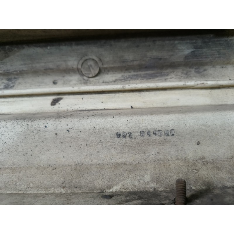 Усилитель бампера (наружные элементы кузова) BMW 7-series E32 1990 M70b50 51121928282