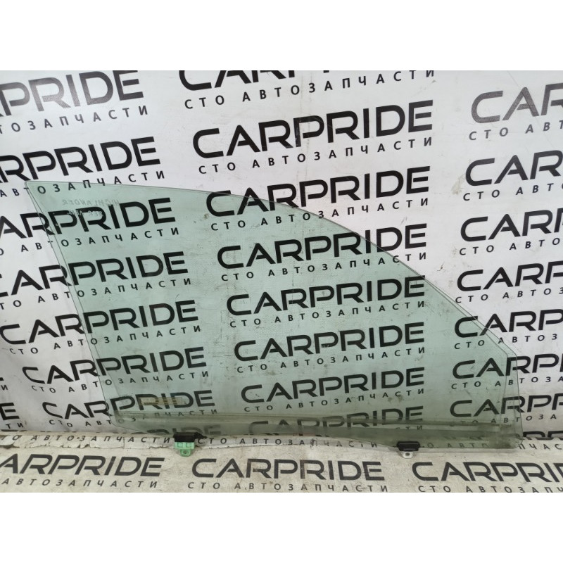 Стекло (кузов и элементы) Toyota Highlander XU20 68102-48050