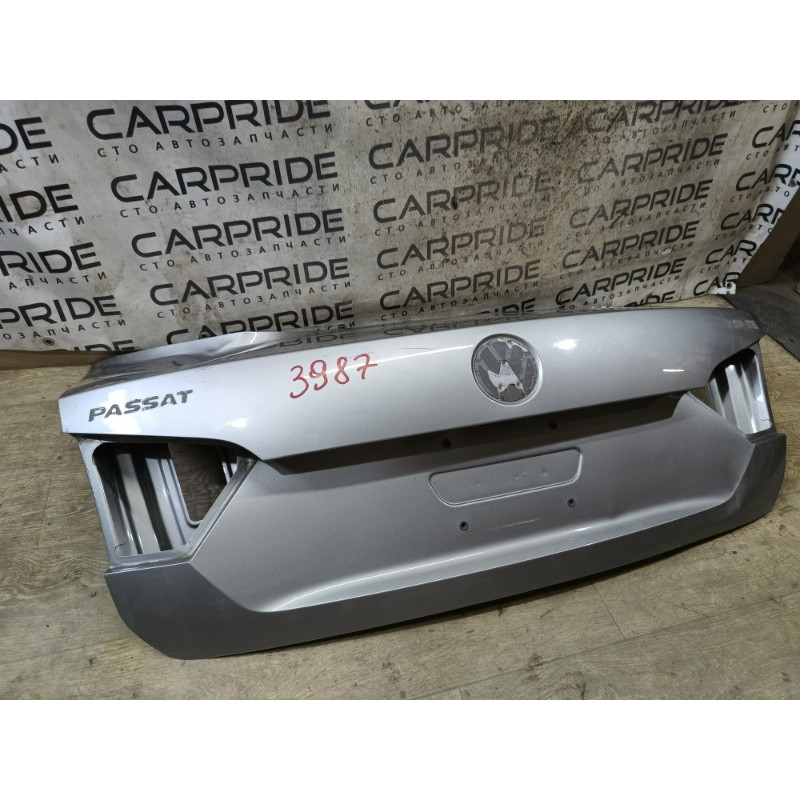 Крышка багажника (кузов и элементы) Volkswagen Passat B7 2014 1.8 561827025D
