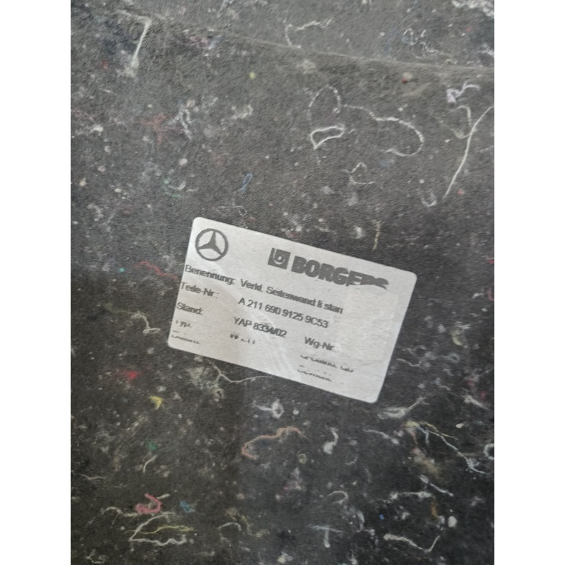 Обшивка багажника (салон) Mercedes-Benz E-class W211 a2116909125