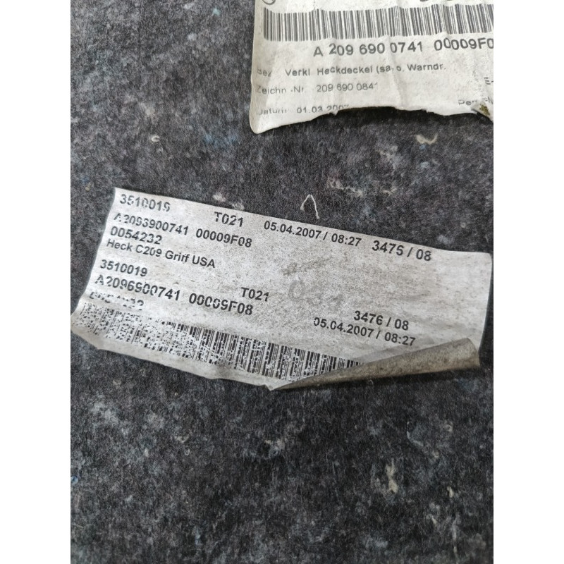 Обшивка крышки багажника (салон) Mercedes-Benz CLK W209 a2096900741