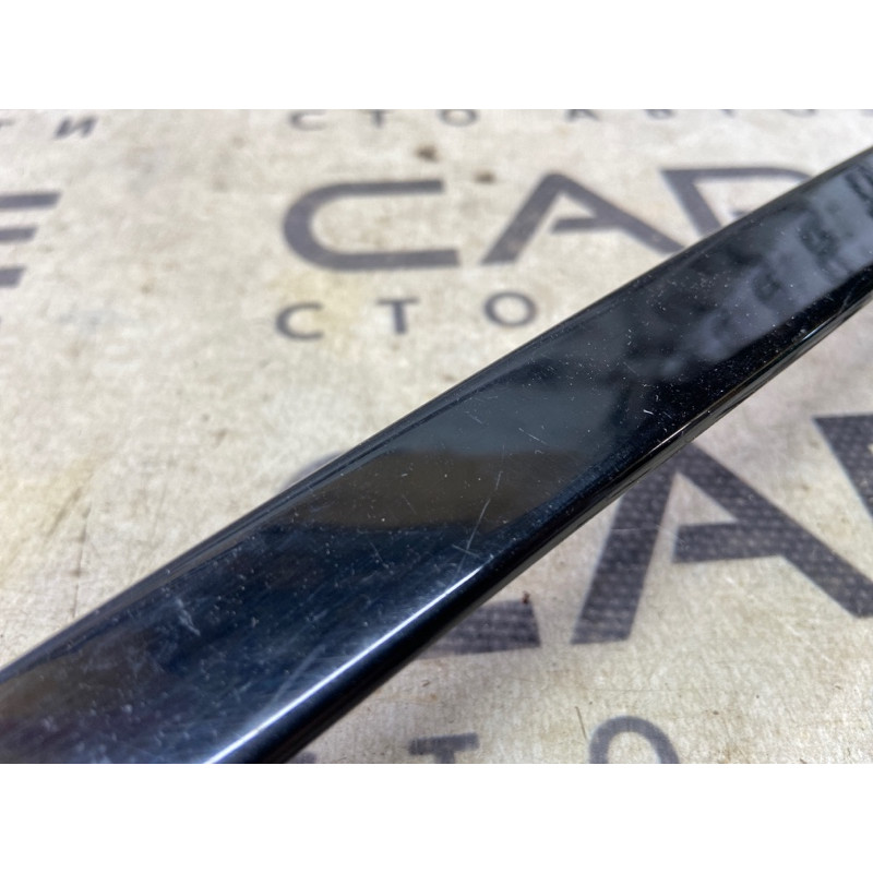 Направляющая стекла двери (кузов и элементы) BMW 3-series F30 2013 N47D20 51357263382