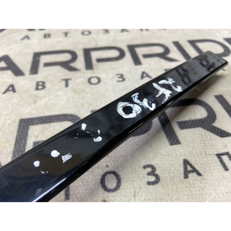 Направляющая стекла двери (кузов и элементы) BMW 3-series F30 2013 N47D20 51357263382