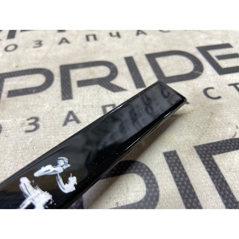 Направляющая стекла двери (кузов и элементы) BMW 3-series F30 2013 N47D20 51357263382