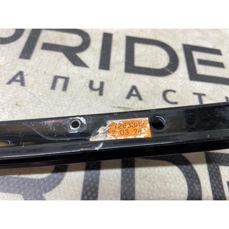 Направляющая стекла двери (кузов и элементы) BMW 3-series F30 2013 N47D20 51357263382