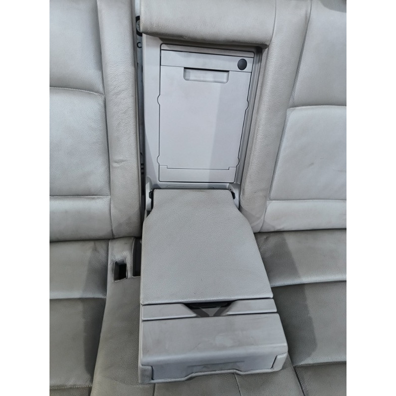 Задний диван (салон) BMW 5-series F10 2013 N63B44