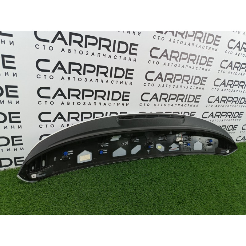 Спойлер (кузов и элементы) Audi Q7 4M 2015 3.0 CRE 4m0827933