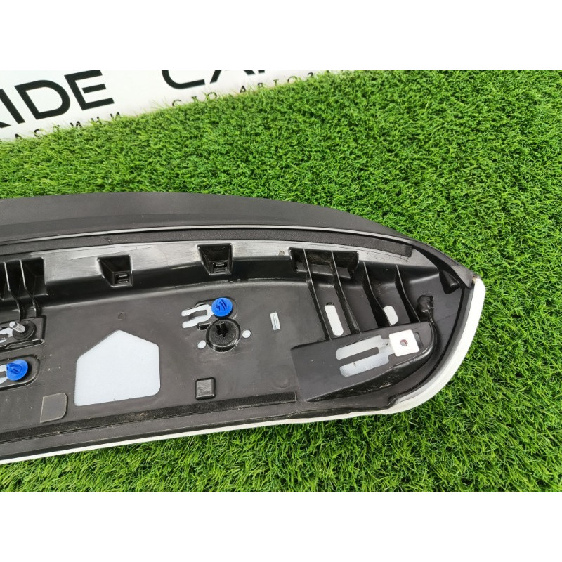 Спойлер (кузов и элементы) Audi Q7 4M 2015 3.0 CRE 4m0827933