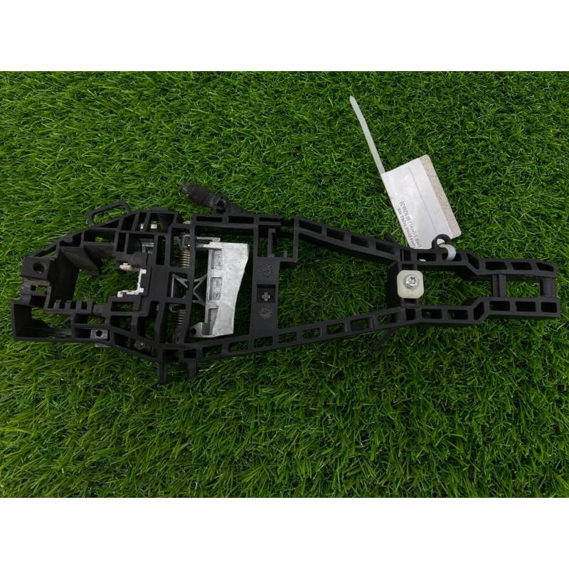 Кронштейн ручки двери (кузов и элементы) BMW 3-series F30 51217242567