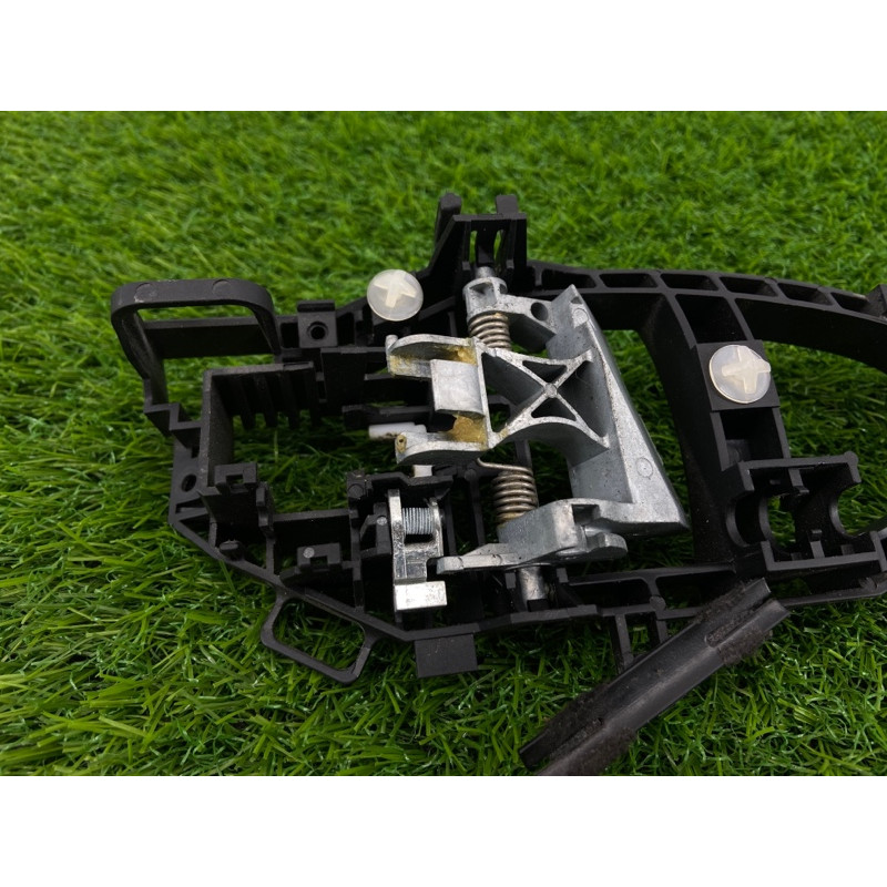 Кронштейн ручки двери (кузов и элементы) BMW 3-series F30 51217242567