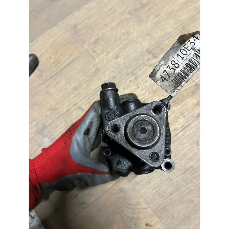 Насос гидроусилителя руля (рулевое управление) BMW 5-series E34 32411141250