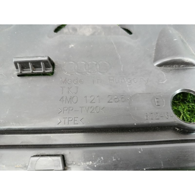 Воздуховод радиатора (кузов и элементы) Audi Q7 4M 2015 3.0 CRE 4M0121286E