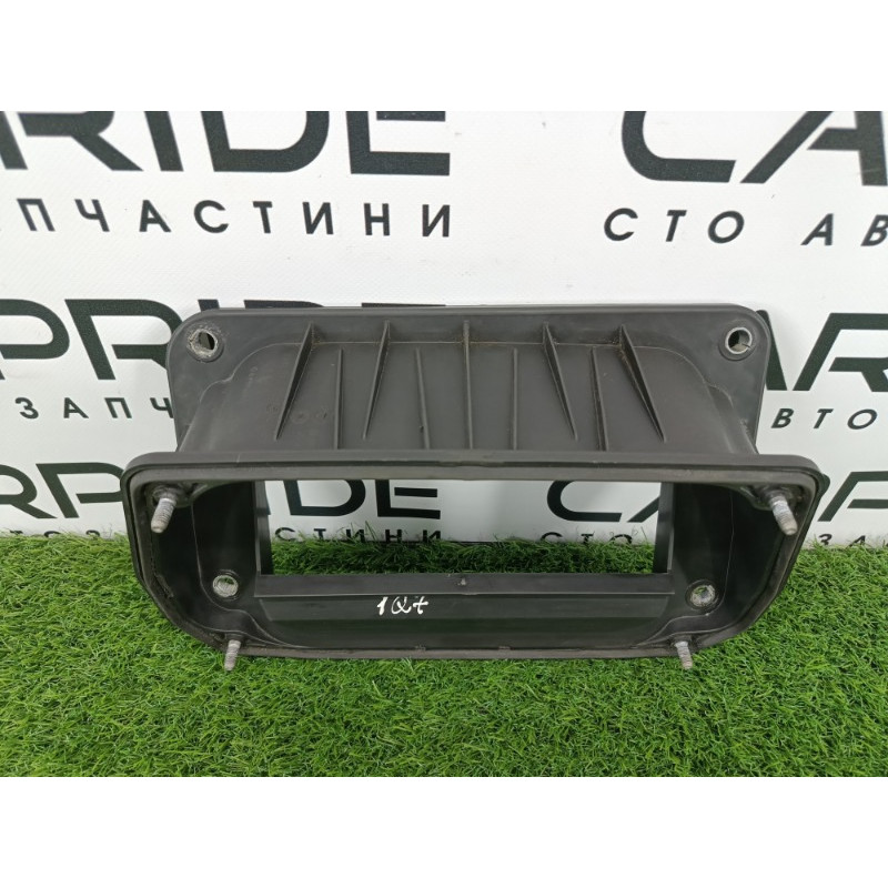 Воздухозаборник (впускная система) Audi Q7 4M 2015 3.0 CRE 4m1815237a
