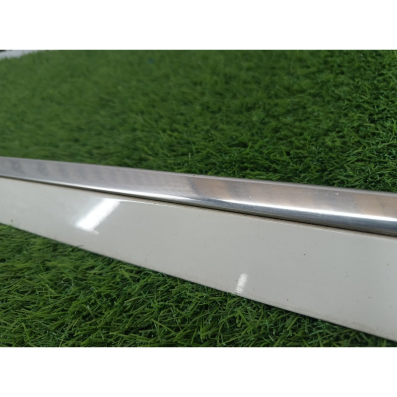 Молдинг двери внешний (кузов и элементы) Mercedes-Benz M-class W164 a1646900062